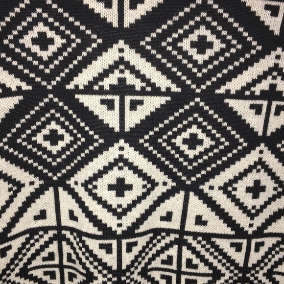 Banana Republic Sweater - Picture 3 of 3